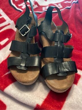 Clarks Black Leather Strappy Sandals with Buckle